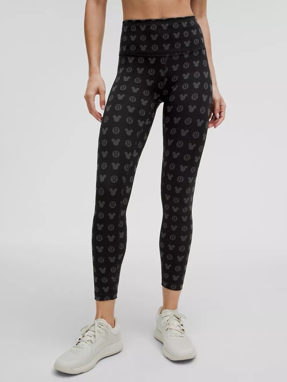 DISNEY X LULULEMON WUNDER UNDER 25 inch Size 8